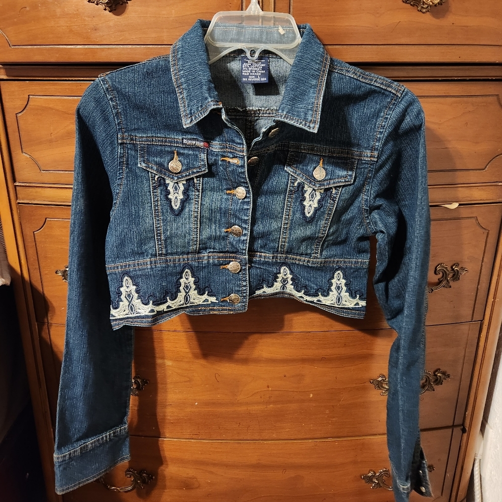 Beautiful cowgirl cropped jean jacket